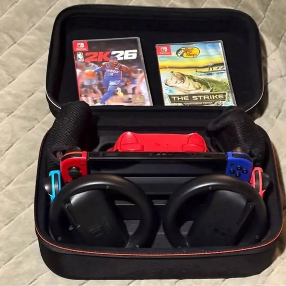 Unpatched Nintendo Switch Bundle – 4 Joy-Cons, 2 Games, Dock, Hard Case, Control